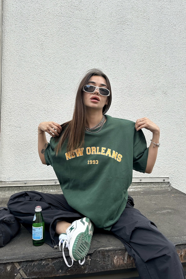 Yeşil New Orleans Yazılı Tişört ATE7287 - 1