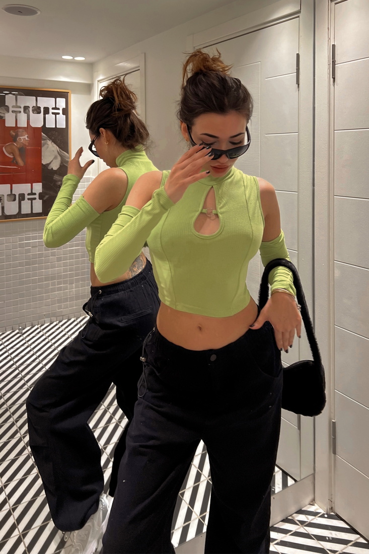 Yeşil Pencere Detay Crop Top ATE3317 - EYYO