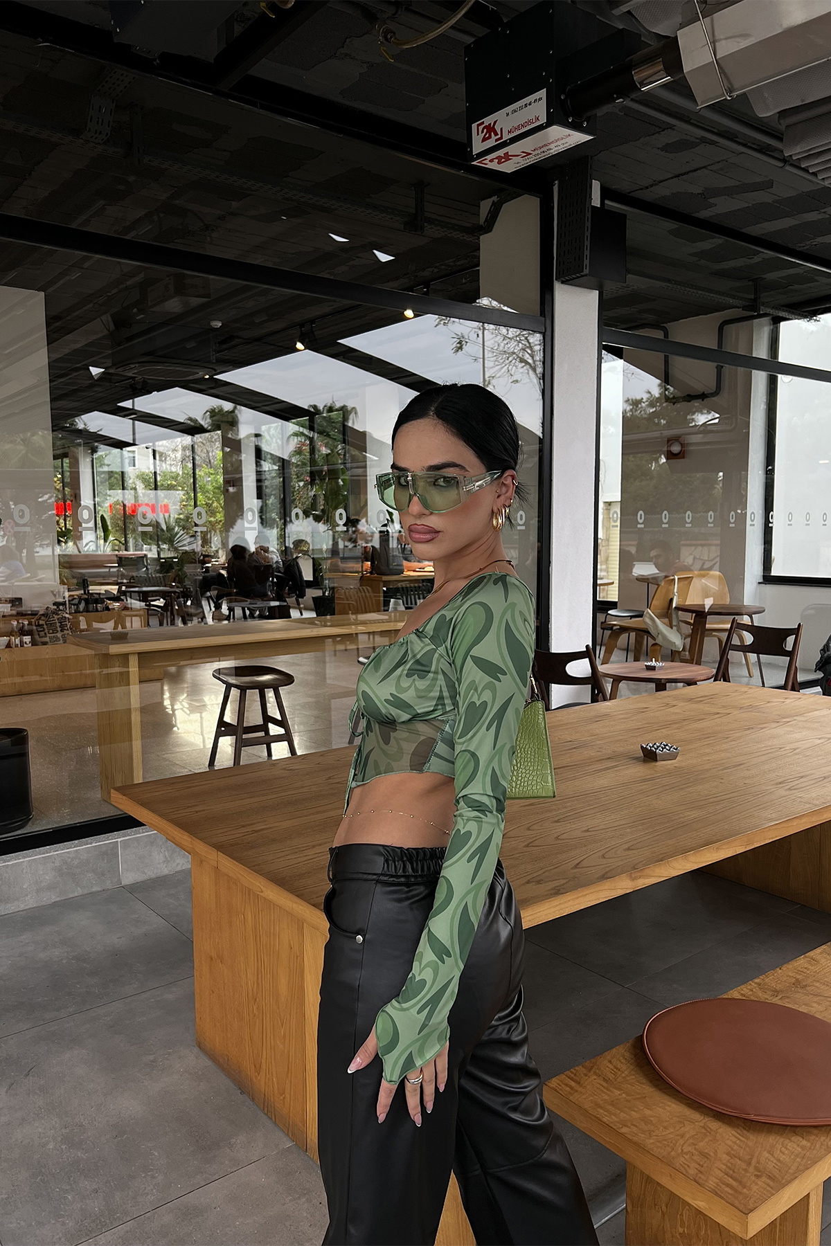 Yeşil Tül Detay Bağlamalı Crop Top - 4
