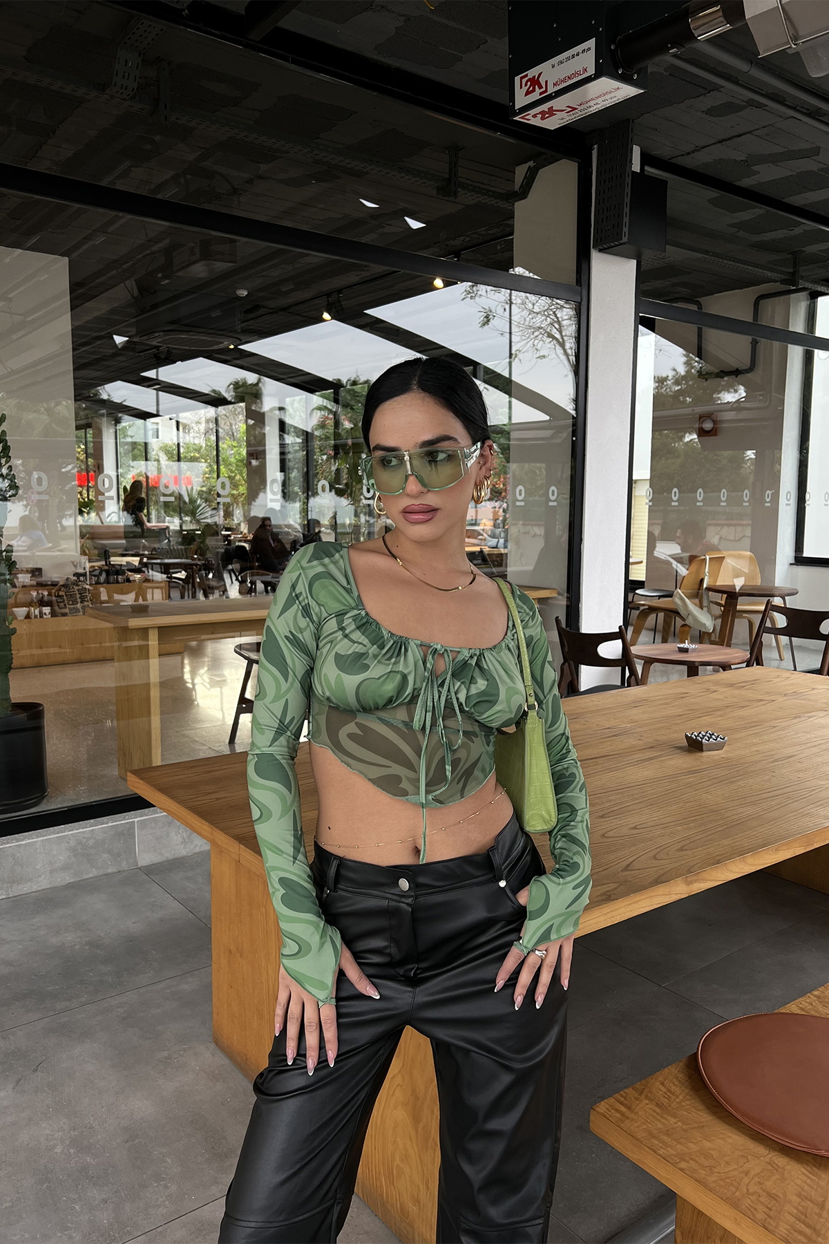 Yeşil Tül Detay Bağlamalı Crop Top - 5