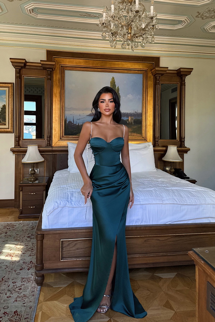 Yeşil Soliana Yırtmaç Detaylı Uzun Abiye ATE-3393 - EYYO