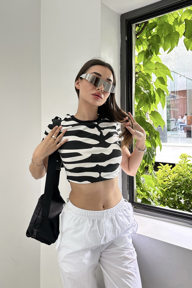 Zebra Desen Arkası Fermuarlı Crop Top ATE7314 - 4